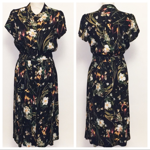 Knot Sisters Dresses & Skirts - Knot Sisters Dress-L
